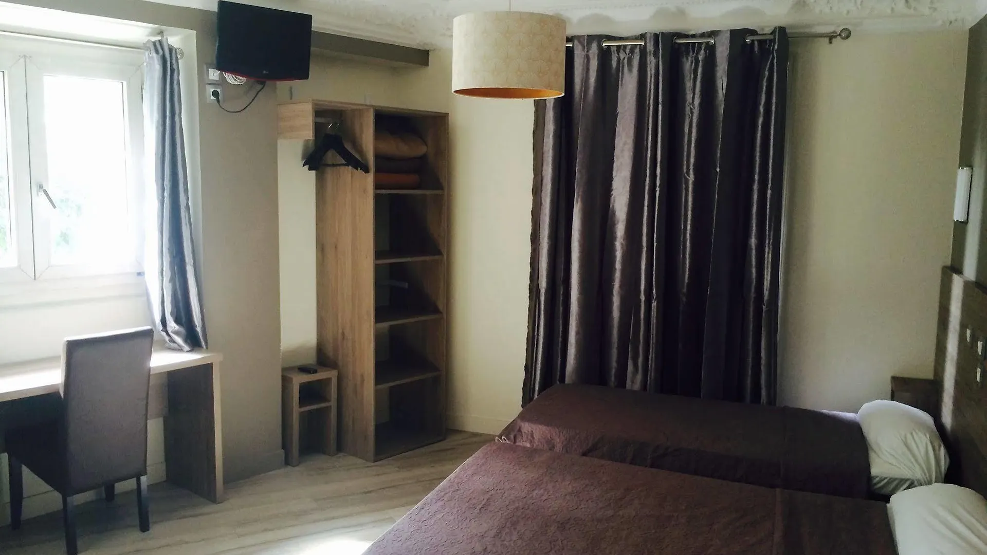 Grand Magenta Hotel *